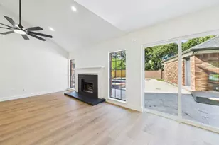 2012 Catamaran Dr, League City, TX 77573 - Photo 2