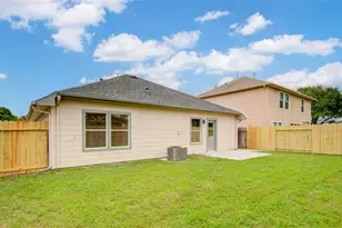 9307 Fillmont Ln, Houston, TX 77044 - Photo 18