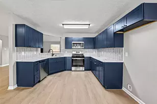 1011 Memorial Glen Dr, Humble, TX 77338 - Photo 10