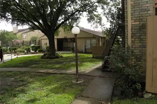 10555 Turtlewood Ct, Houston, TX 77072 - Photo 24