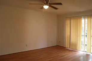 10555 Turtlewood Ct, Houston, TX 77072 - Photo 2