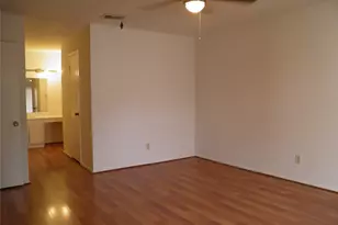 10555 Turtlewood Ct, Houston, TX 77072 - Photo 6