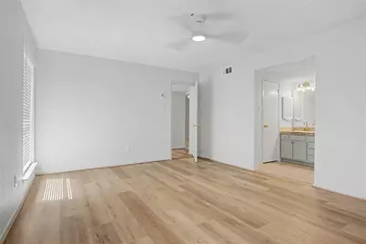 9423 Bollingbrook Drive, Houston, TX 77083 - Photo 18