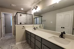8009 Scanlan Trl, Missouri City, TX 77459 - Photo 16