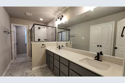8009 Scanlan Trail, Missouri City, TX 77459 - Photo 8