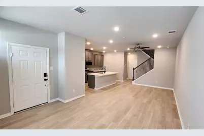 8009 Scanlan Trail, Missouri City, TX 77459 - Photo 2