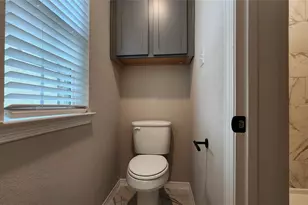8009 Scanlan Trl, Missouri City, TX 77459 - Photo 10