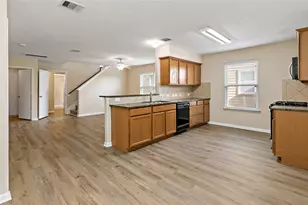 13111 Royal Bell Ct, Houston, TX 77047 - Photo 4