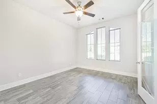 210 Liatris Ct, Conroe, TX 77304 - Photo 22