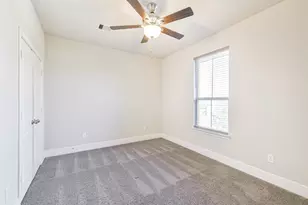 210 Liatris Ct, Conroe, TX 77304 - Photo 34