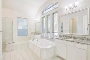 210 Liatris Ct, Conroe, TX 77304 - Photo 28