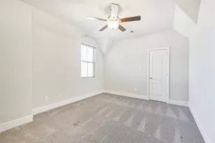 210 Liatris Ct, Conroe, TX 77304 - Photo 38