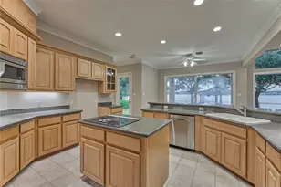 9370 Escondido Dr, Willis, TX 77318 - Photo 12