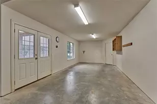 9370 Escondido Dr, Willis, TX 77318 - Photo 32