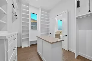 1634 Antoine Dr, Houston, TX 77055 - Photo 32