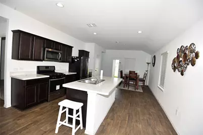 16684 Lonely Pines Drive, Conroe, TX 77302 - Photo 4
