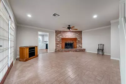 2508 Esther Avenue E, Pasadena, TX 77502 - Photo 4