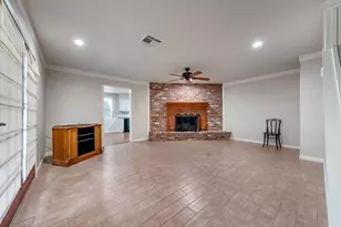 2508 Esther Ave E, Pasadena, TX 77502 - Photo 4