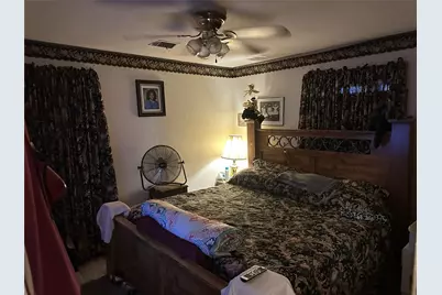 5602 Southlea Street, Houston, TX 77033 - Photo 4