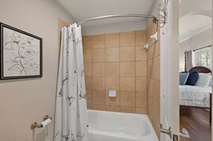 514 Oak Ridge Grove Cir, Oak Ridge North, TX 77386 - Photo 24
