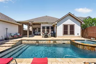 514 Oak Ridge Grove Cir, Oak Ridge North, TX 77386 - Photo 32