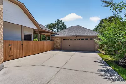 514 Oak Ridge Grove Circle, Oak Ridge North, TX 77386 - Photo 4