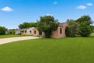 1419 Silverdale St, Houston, TX 77029 - Photo 8