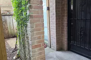 4641 Wild Indigo St, Houston, TX 77027 - Photo 2