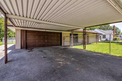 1900 Wright Boulevard, Baytown, TX 77520 - Photo 10