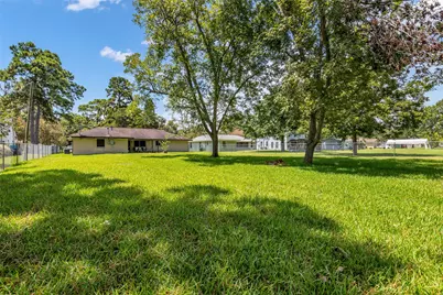1900 Wright Boulevard, Baytown, TX 77520 - Photo 1