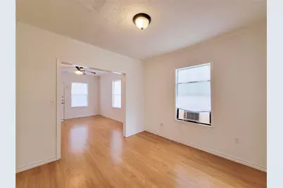 5106 Hershe Street, Houston, TX 77020 - Photo 8