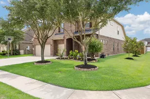 315 Westwood Dr, League City, TX 77573 - Photo 1