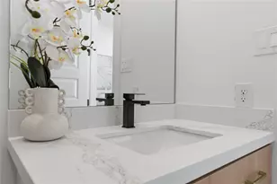 1920 Laverne St, Houston, TX 77080 - Photo 12