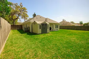 2250 Lake Forrest Dr, West Columbia, TX 77486 - Photo 26