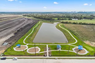 9018 Bay Ldg Ln, Baytown, TX 77521 - Photo 6