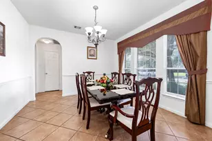 3705 Canterbury Park Dr, Pearland, TX 77584 - Photo 8