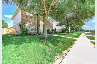3705 Canterbury Park Drive, Pearland, TX 77584 - Photo 2