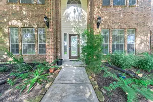 3705 Canterbury Park Dr, Pearland, TX 77584 - Photo 4