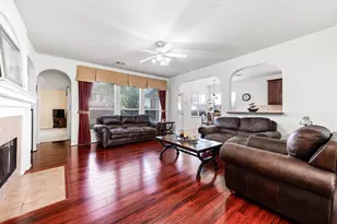 3705 Canterbury Park Dr, Pearland, TX 77584 - Photo 10