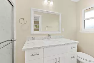 10615 Clematis Ln, Houston, TX 77035 - Photo 12