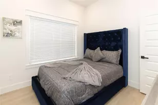 4902 Higgins St, Houston, TX 77033 - Photo 30