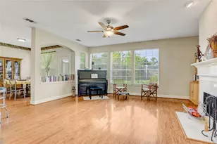 1505 Maple Leaf Ct, Pearland, TX 77581 - Photo 6