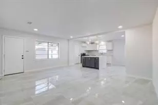 5230 W Bellfort Ave, Houston, TX 77035 - Photo 12