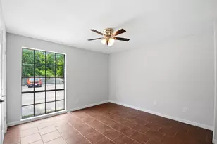 12500 Sandpiper Dr, Houston, TX 77035 - Photo 10