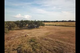 10309 Co Rd 1, Hallettsville, TX 77964 - Photo 32