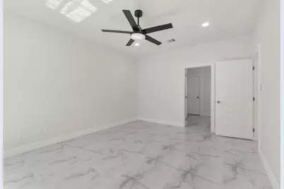 2111 Pinecreek Pass Lane, Katy, TX 77449 - Photo 14