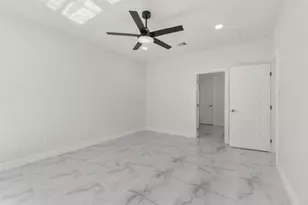2111 Pinecreek Pass Ln, Katy, TX 77449 - Photo 14