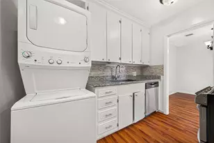 2824 Briarhurst Dr, Houston, TX 77057 - Photo 16