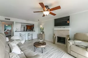 7312 Seawall Blvd, Galveston, TX 77551 - Photo 6