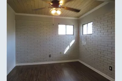 1505 Oak Ridge Drive, Dickinson, TX 77539 - Photo 10